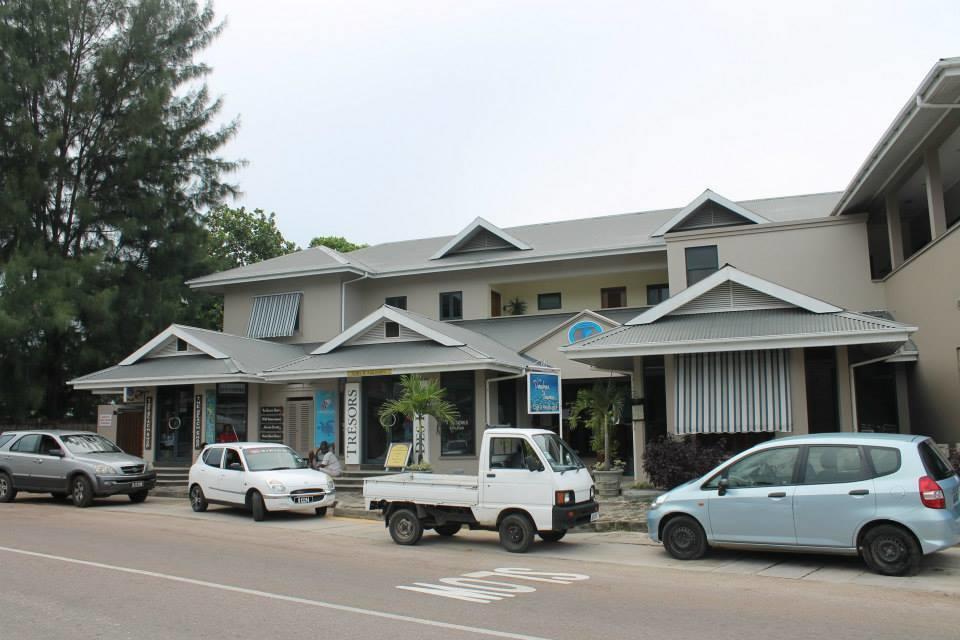 Central Self Catering Apartments Felicite Island ภายนอก รูปภาพ