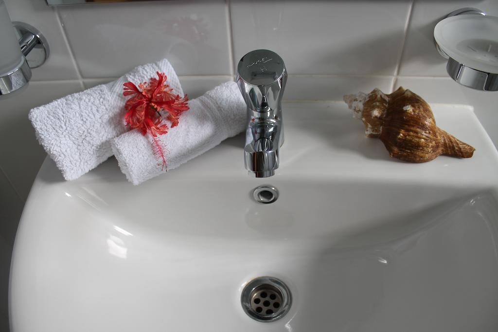 Central Self Catering Apartments Felicite Island ห้อง รูปภาพ