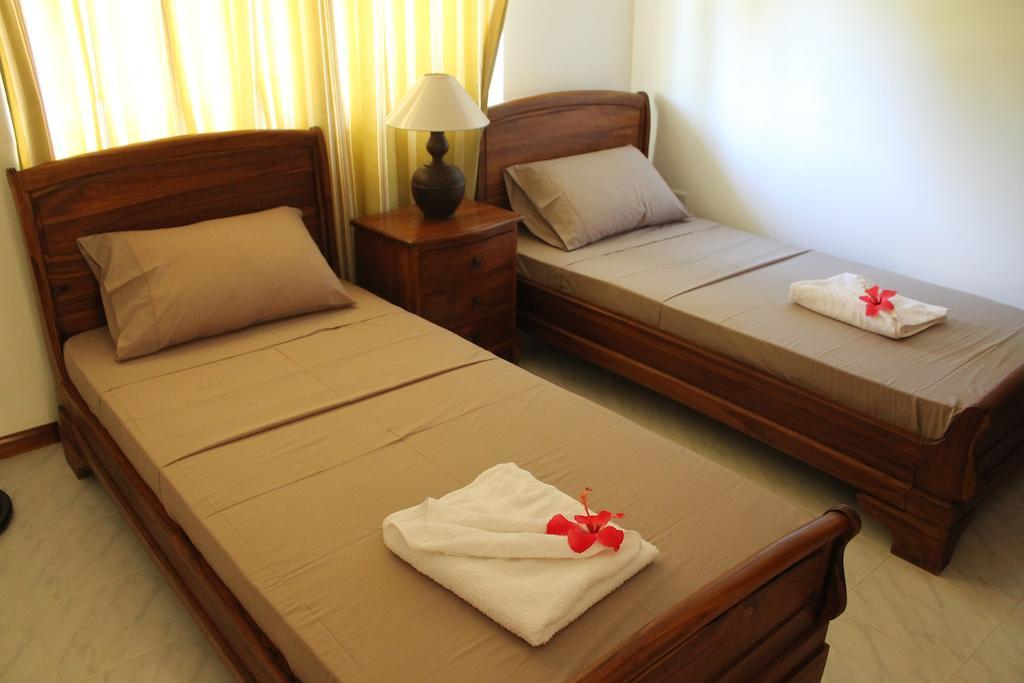 Central Self Catering Apartments Felicite Island ห้อง รูปภาพ